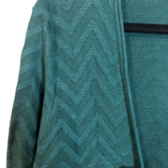 A perfect green sweater with pockets in size extra large - Picture 3 of 8
